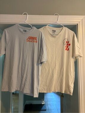 Marvel White Crewneck Graphic Tee with Subtle Print